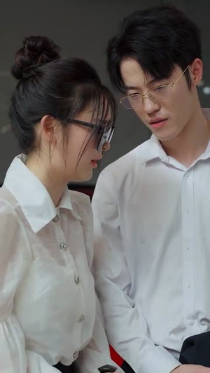 归来后,女神跪求原谅(40集) 归来后,女神跪求原谅(40集)高分佳作免费看