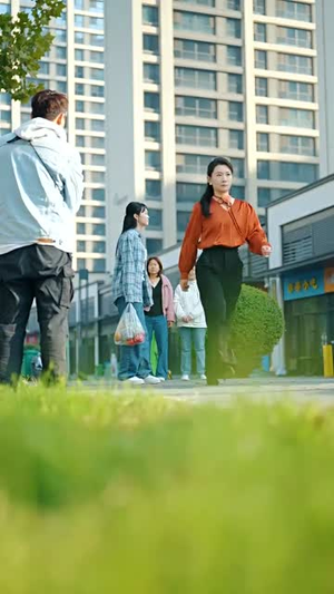 乘风破浪的我妈(65集) 乘风破浪的我妈(65集)简直不要太好看
