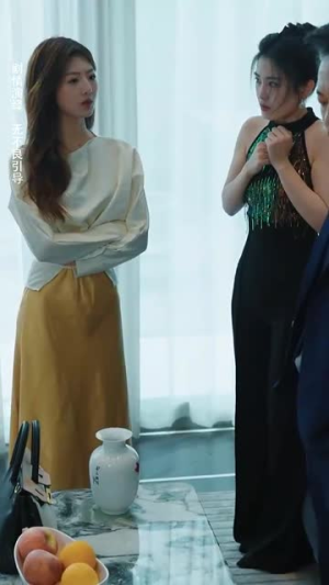 黑色月光(77集) 黑色月光(77集)追风的女孩短剧