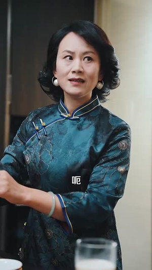 修仙归来美女总裁带娃找上门(95集) 修仙归来美女总裁带娃找上门(95集)好看的短剧电影
