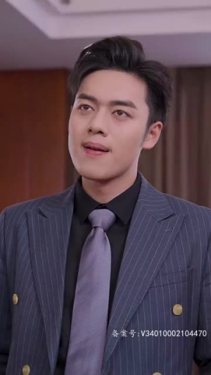 8.极品黄金眼(80集) 8.极品黄金眼(80集)热门短剧榜单
