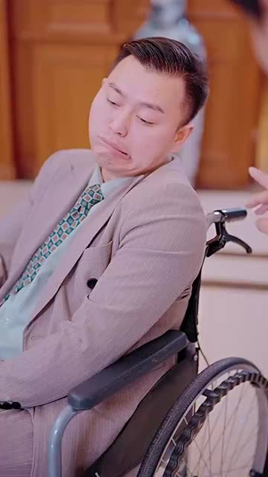 八荒(98集) 八荒(98集)爆火短剧推荐