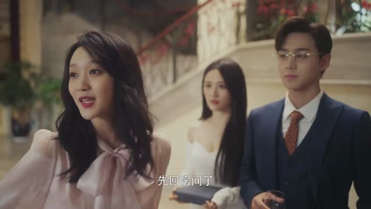 向她逆光而来(26集) 向她逆光而来(26集)经典回顾免费看