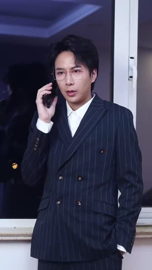 亲亲我的白月光(65集) 亲亲我的白月光(65集) 看到大结局