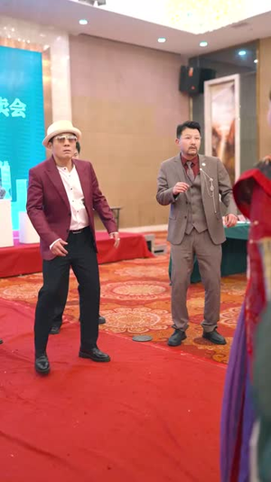 双界倒爷之女帝是我网友(60集) 双界倒爷之女帝是我网友(60集)免费观看全集