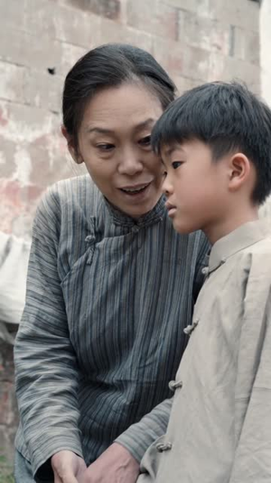 睁眼六零:我带全家顿顿啃排骨(50集) 睁眼六零:我带全家顿顿啃排骨(50集)短剧热门分享