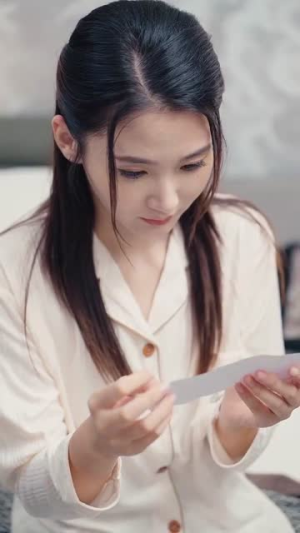 离婚后当保姆她风生水起(85集) 离婚后当保姆她风生水起(85集)短剧太上头了