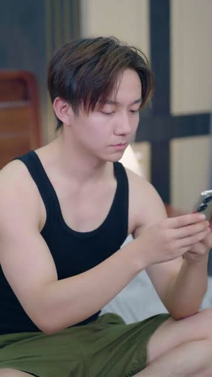 龙隐芳邻房客小姐请自重 (76集)好看短剧又来了