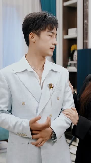 透视狂少(71集) 透视狂少(71集)完整版免费观看