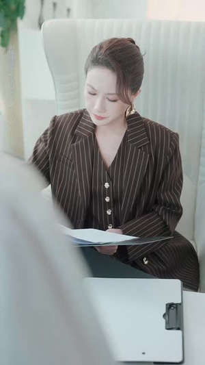 商战女王只谋权不谋爱（77集）精彩好看的短剧