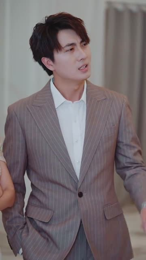 求婚被拒我反手娶了傻妹妹(83集) 求婚被拒我反手娶了傻妹妹(83集)男频短剧推荐