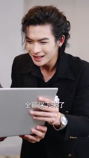 开局负债累累我靠系统逆风翻盘(78集) 开局负债累累我靠系统逆风翻盘(78集)精彩短剧热播中