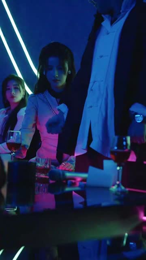 她的秘密藏不住了(88集) 她的秘密藏不住了(88集)短剧全集更精彩