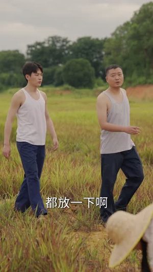 手握剧本变成七零基建王(71集) 手握剧本变成七零基建王(71集)短剧解说热门