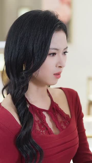 拒绝高冷女神后，绑定被骗成真系统（70集）最新热播短剧