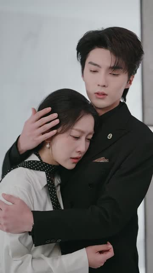 她自万丈荣光（75集）短剧分享片段